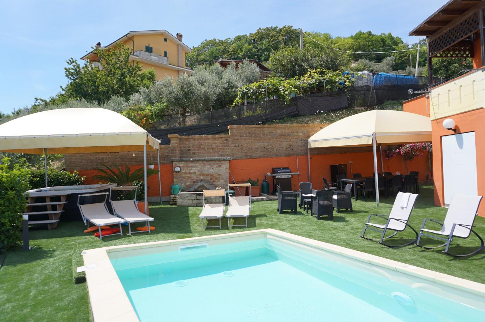 La Terrazza Motta Bed and Breakfast Atri Buitenkant foto