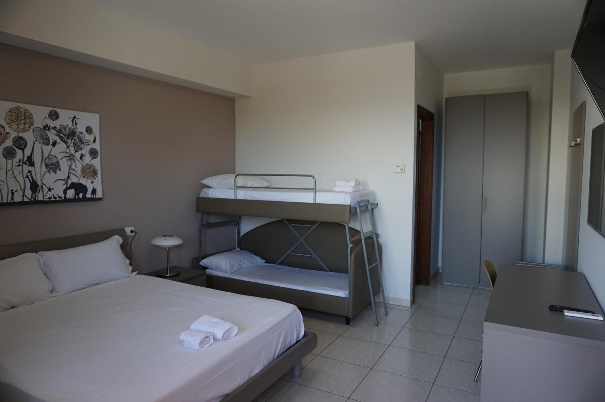 La Terrazza Motta Bed and Breakfast Atri Buitenkant foto