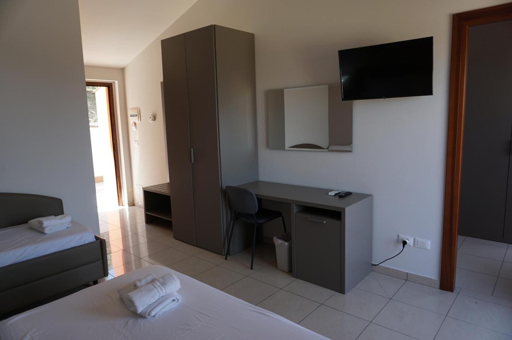 La Terrazza Motta Bed and Breakfast Atri Buitenkant foto